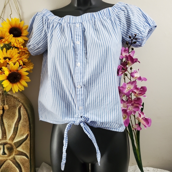 Striped Tie-front off-shoulder top - Picture 1 of 4